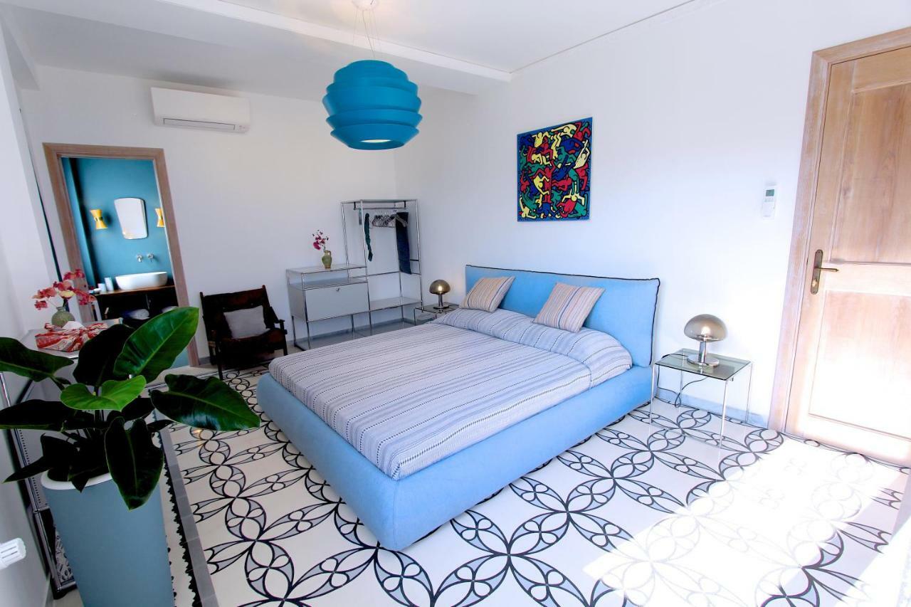 Al 33 Giri Bed & Breakfast Cefalu Bagian luar foto